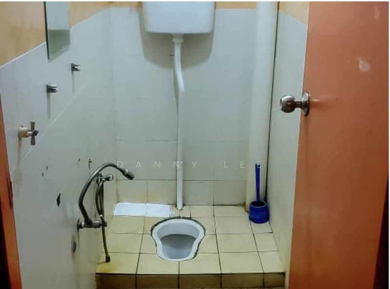 Rumah Teres 2 Tingkat untuk Dijual di Taman Lestari Putra (Seri Kembangan) - Danny Lee - PropertyGuru.com.my