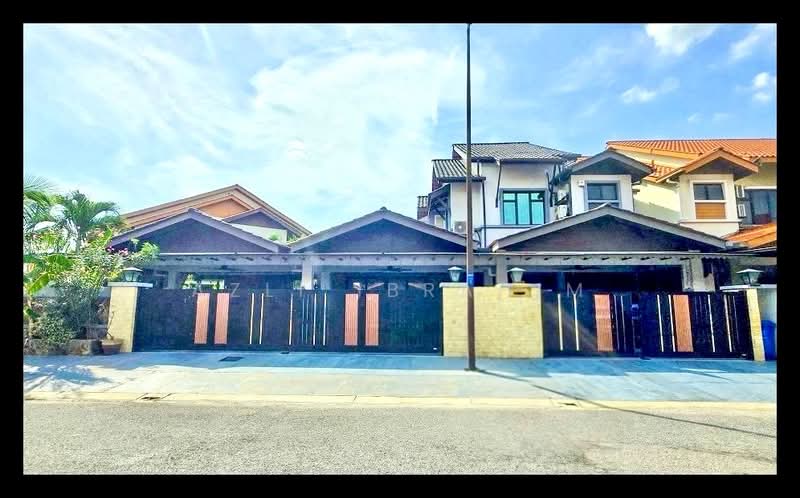 2-storey Terraced House for Sale in Seksyen 35 (Shah Alam) - Azli Ibrahim - Exterior - PropertyGuru.com.my
