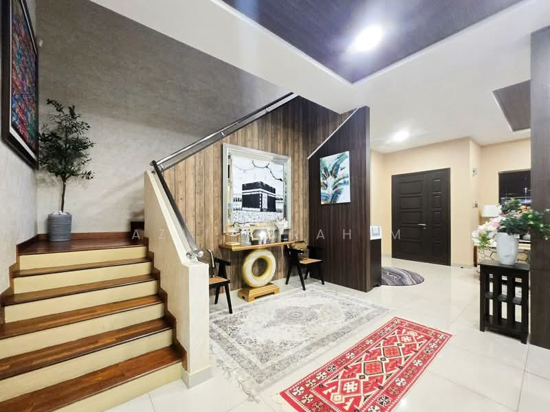 2-storey Terraced House for Sale in Seksyen 35 (Shah Alam) - Azli Ibrahim - Entrance - PropertyGuru.com.my