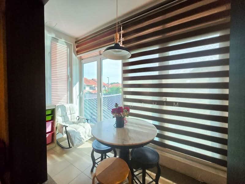 2-storey Terraced House for Sale in Seksyen 35 (Shah Alam) - Azli Ibrahim - Dining Room - PropertyGuru.com.my