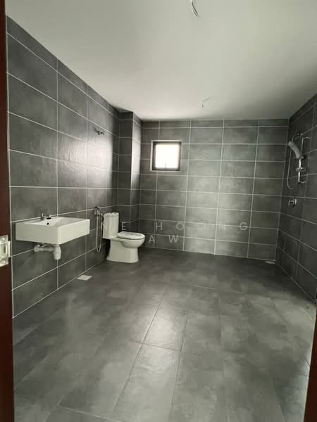 3-storey Terraced House for Sale in Batu 9 (Cheras) - JONE HOONG TAW - Bathroom - PropertyGuru.com.my