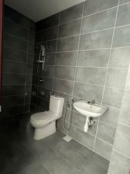 3-storey Terraced House for Sale in Batu 9 (Cheras) - JONE HOONG TAW - Bathroom - PropertyGuru.com.my