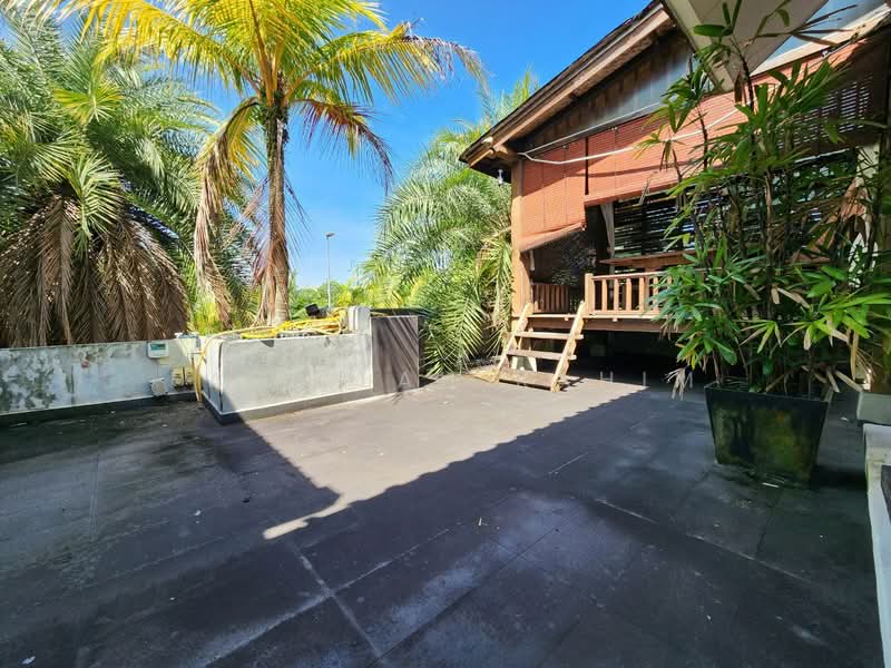 2-storey Terraced House for Sale in Bukit Jelutong (Shah Alam) - Fazillah Rahim - Exterior - PropertyGuru.com.my