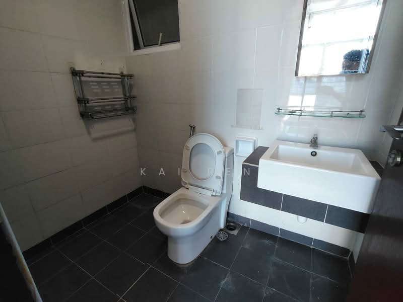 Kondominium untuk Disewa di Boulevard Serviced Apartment - Kai Ren - Bathroom - PropertyGuru.com.my