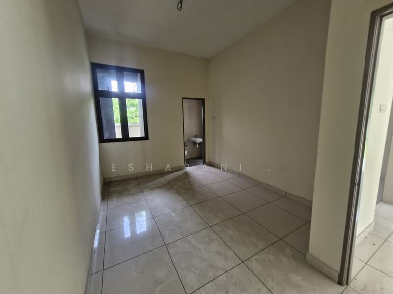 2-storey Terraced House for Sale in Kuchai Lama (Kuala Lumpur) - Esharani . - PropertyGuru.com.my