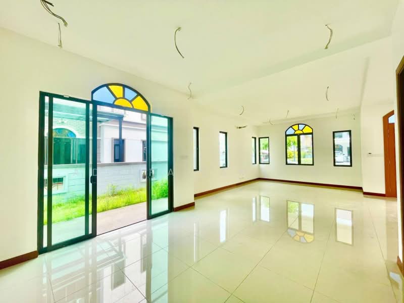 Rumah Berkembar untuk Dijual di Setia Eco Templer (Rawang) - Adzura Zamedin - Living Room - PropertyGuru.com.my