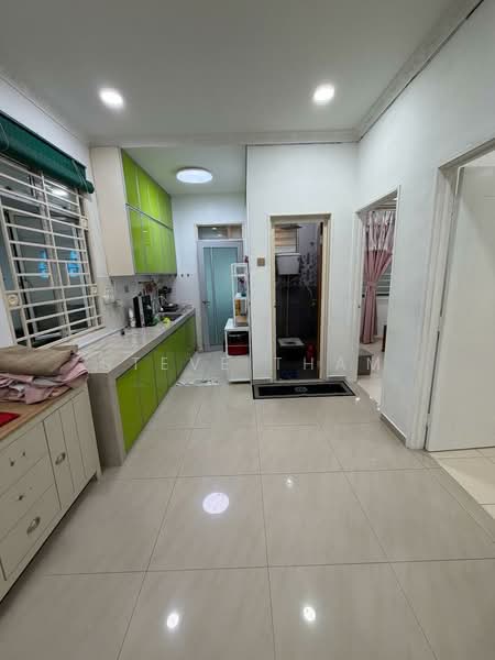 Townhouse for Rent in Balakong (Selangor) - Steve Tham - Kitchen - PropertyGuru.com.my