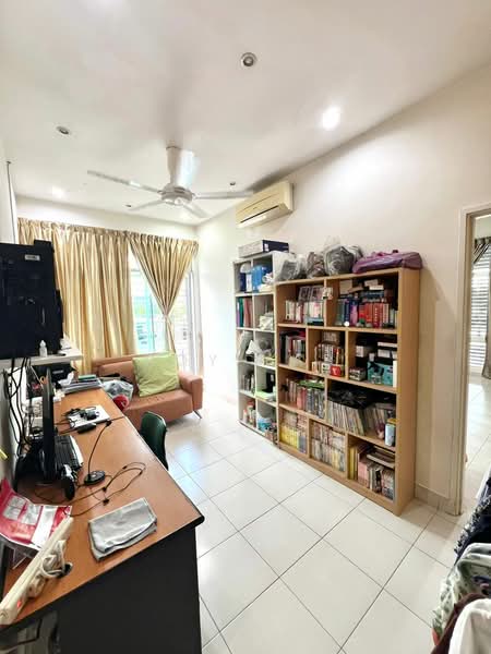 Cluster House for Sale in Taman Daiman Jaya (Kota Tinggi) - Roy Yap - Study - PropertyGuru.com.my
