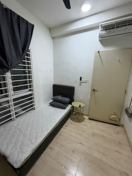 Condominium for Rent at The Holmes 1 - Iris Lee - Bedroom - PropertyGuru.com.my