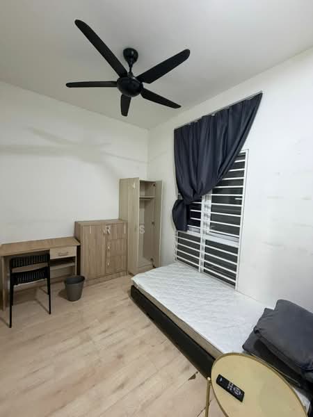 Condominium for Rent at The Holmes 1 - Iris Lee - Bedroom - PropertyGuru.com.my