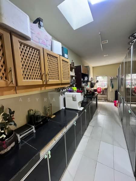 Semi-Detached House for Sale in Taman Saujana Emas (Kajang) - Asyraf Azman - Kitchen - PropertyGuru.com.my