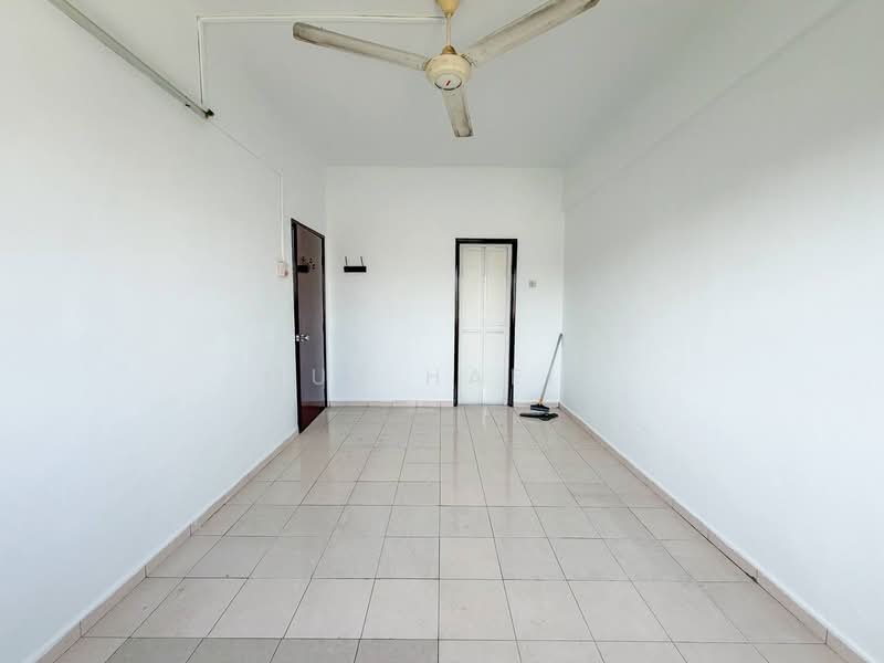 Pangsapuri untuk Dijual di Pangsapuri Cemara - Muz Hafiz - PropertyGuru.com.my