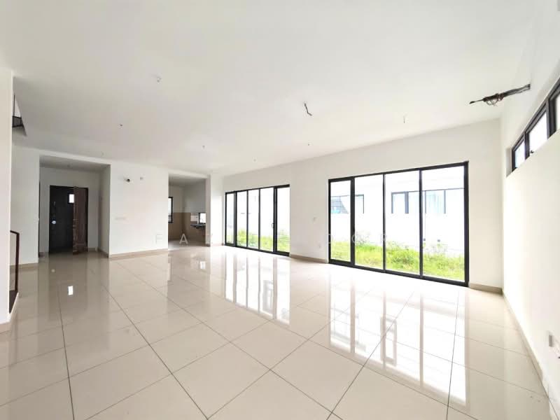 Semi-Detached House for Sale in Elmina (Shah Alam) - Fazie Noor - Living Room - PropertyGuru.com.my