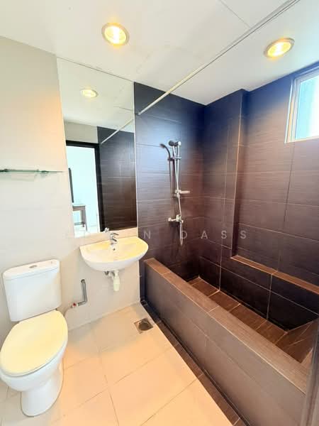 Pangsapuri untuk Disewa di Adamai - Edwin Dass - Bathroom - PropertyGuru.com.my
