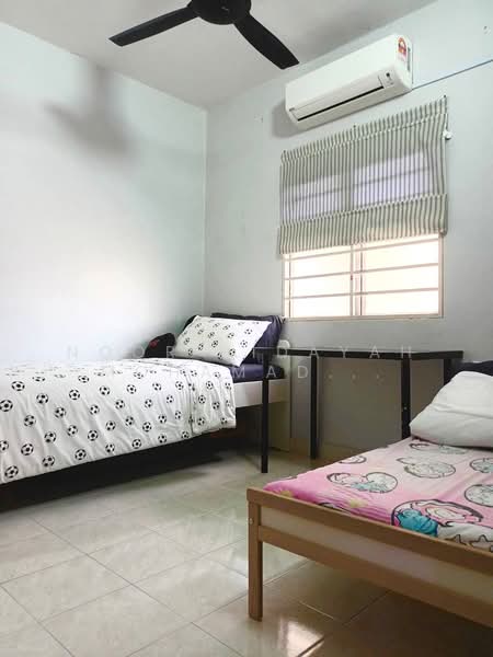Apartment for Sale at Pangsapuri Tainia - Noor Hidayah Mohamad Noor - Bedroom - PropertyGuru.com.my