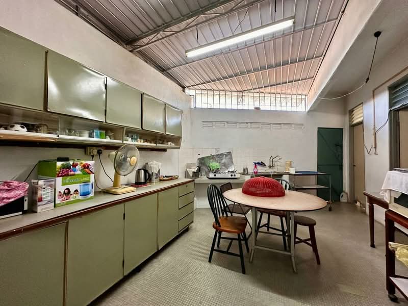 2-storey Terraced House for Sale in Gelugor (Penang) - Ping Koay - Kitchen - PropertyGuru.com.my