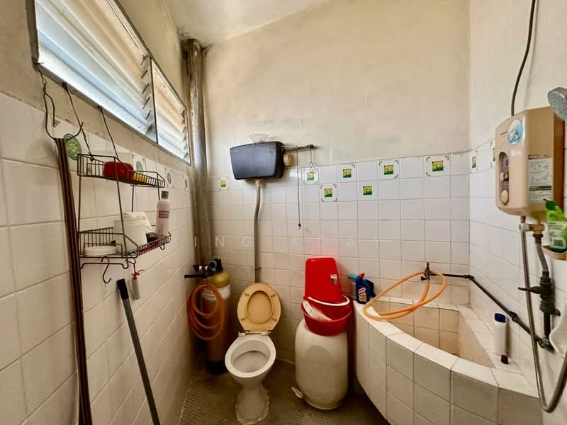 2-storey Terraced House for Sale in Gelugor (Penang) - Ping Koay - Bathroom - PropertyGuru.com.my