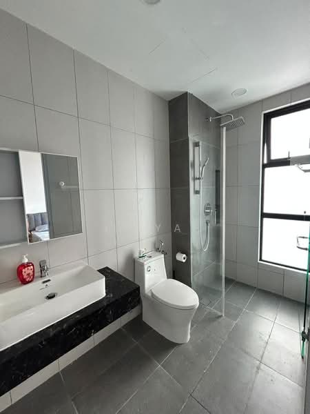 Servis Apartment untuk Disewa di Ruby Seapark - JY Yap - Bathroom - PropertyGuru.com.my