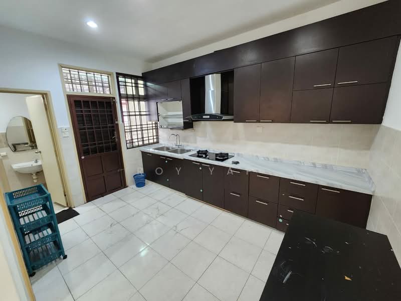 2-storey Terraced House for Rent in Bukit Indah (Iskandar Puteri (Nusajaya)) - Roy Yap - Kitchen - PropertyGuru.com.my