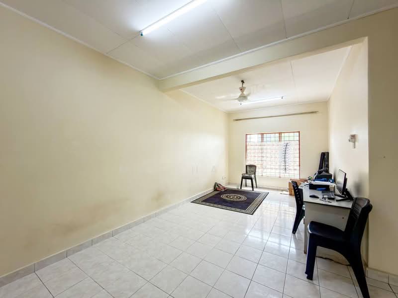 Apartment for Sale at Pangsapuri Seroja - Muz Hafiz - PropertyGuru.com.my