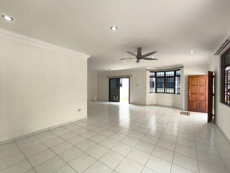 Semi-Detached House for Sale in Taman Mansion (Ipoh) - Ck Max - Living Room - PropertyGuru.com.my