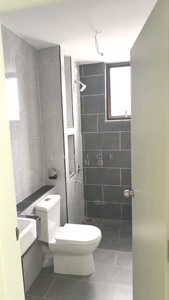 Rumah Teres 2 Tingkat untuk Disewa di Bandar Uda Utama (Johor Bahru) - Janice Yong - Bathroom - PropertyGuru.com.my