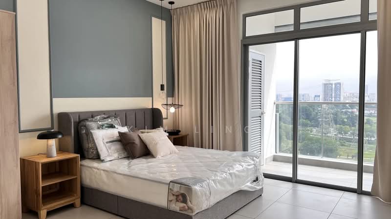 Servis Apartment untuk Disewa di Dorsett Waterfront Subang - Kim Ling - Master Bedroom - PropertyGuru.com.my