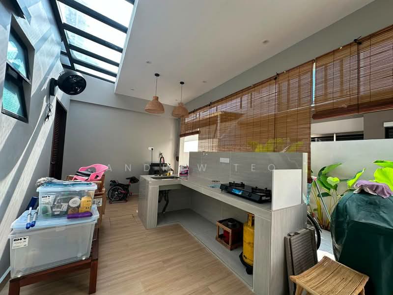 Semi-Detached House for Sale in Bandar Dato Onn (Tebrau) - Andrew Teo - Kitchen - PropertyGuru.com.my