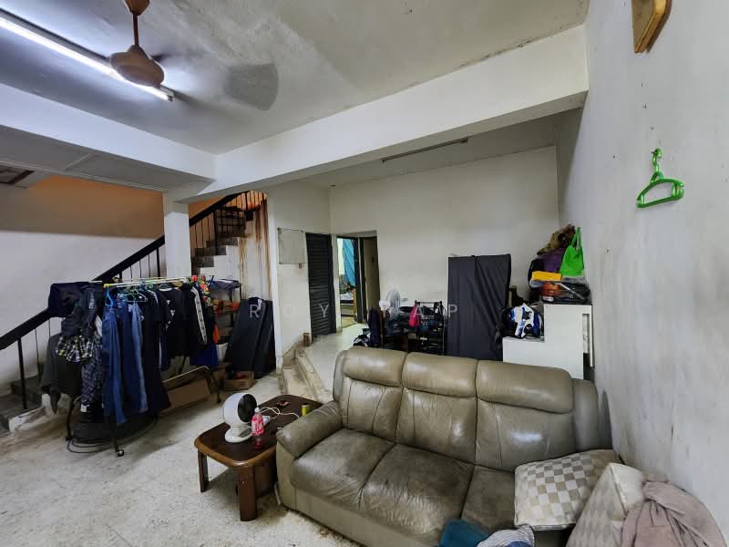 2-storey Terraced House for Sale in Permas Jaya (Johor Bahru) - Roy Yap - Living Room - PropertyGuru.com.my