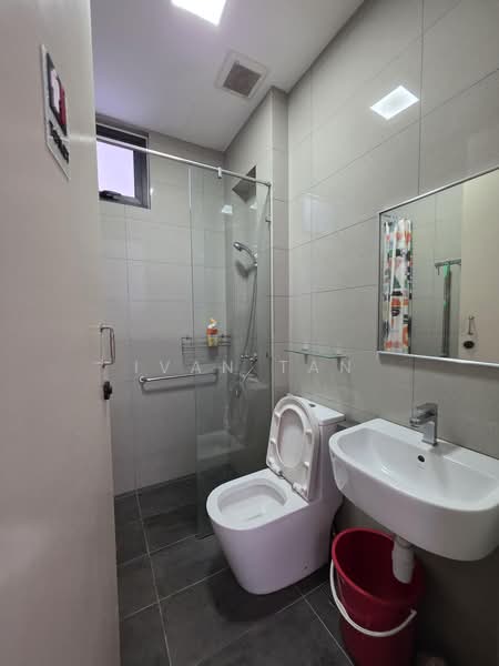 Servis Apartment untuk Disewa di PJ Midtown - Ivan Tan - Bathroom - PropertyGuru.com.my