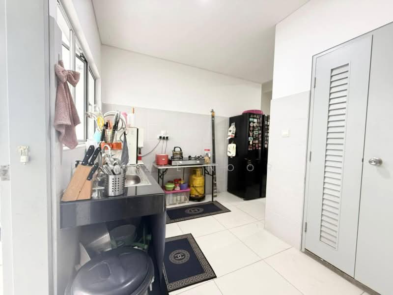 Semi-Detached House for Sale in Bandar Seri Coalfields (Ijok) - Fazie Noor - Kitchen - PropertyGuru.com.my