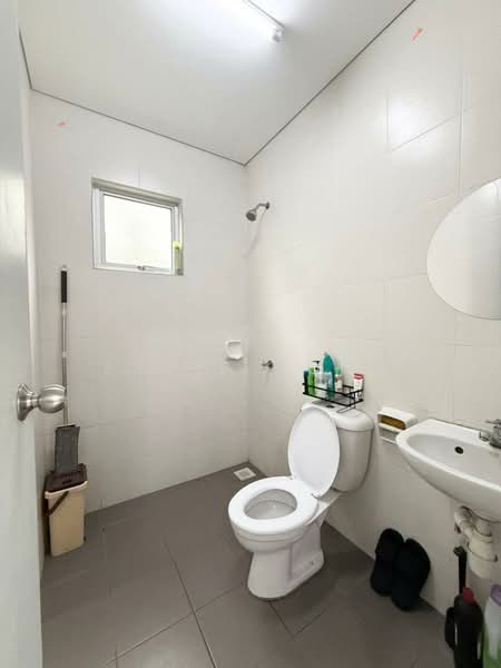 Semi-Detached House for Sale in Bandar Seri Coalfields (Ijok) - Fazie Noor - Bathroom - PropertyGuru.com.my