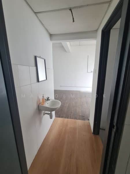 Kedai / Pejabat untuk Disewa di Taman Puncak Jalil (Seri Kembangan) - Malcolm Kok - Interior - PropertyGuru.com.my