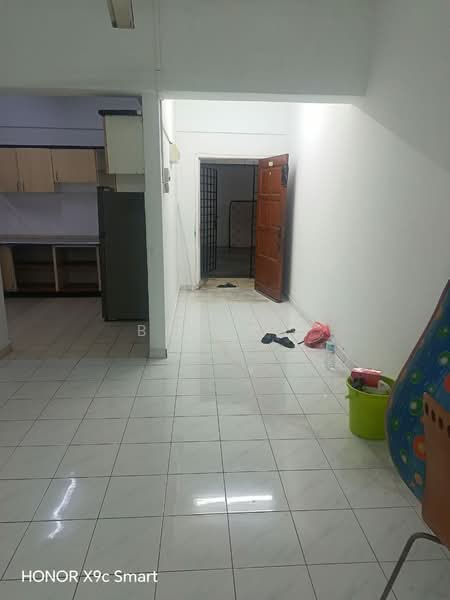 Kondominium untuk Dijual di South City (Perdana Selatan) Block C - Bruce . - living hall - PropertyGuru.com.my