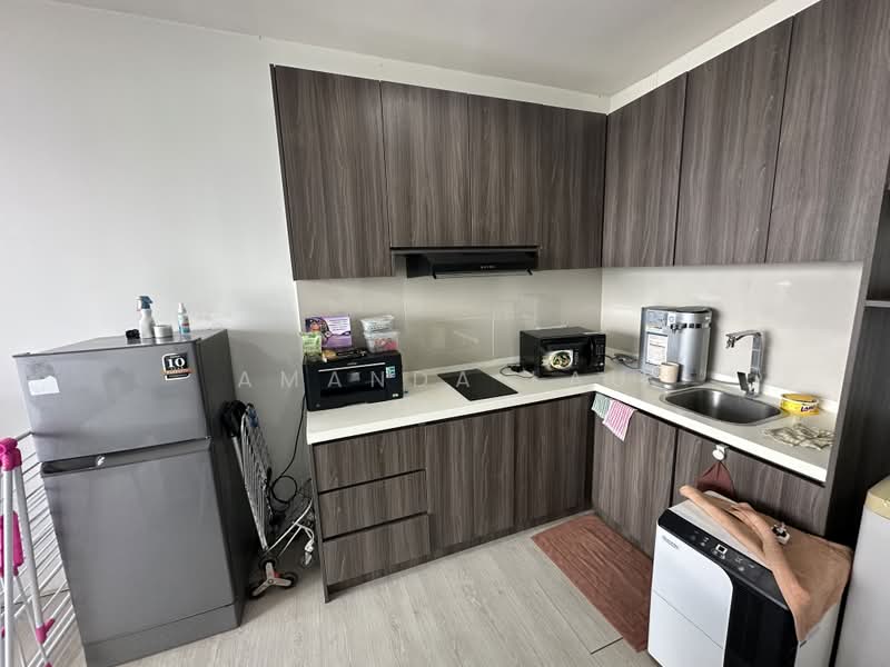 Servis Apartment untuk Disewa di The Square @ One City - Amanda Lau - Kitchen - PropertyGuru.com.my