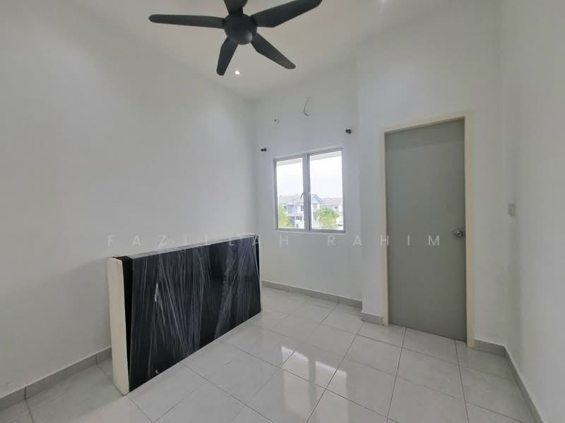 Rumah Teres 2 Tingkat untuk Dijual di Puncak Alam (Selangor) - Fazillah Rahim - Interior - PropertyGuru.com.my
