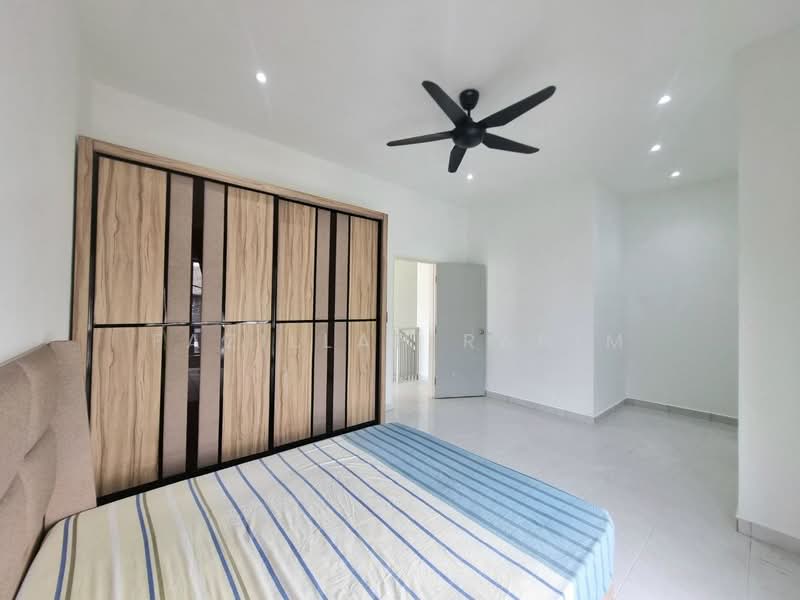Rumah Teres 2 Tingkat untuk Dijual di Puncak Alam (Selangor) - Fazillah Rahim - Bedroom - PropertyGuru.com.my