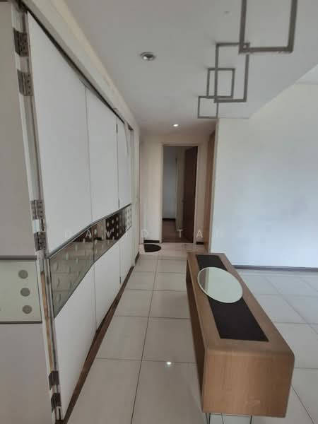 Kondominium untuk Dijual di The Maple Condominium - David Tang - Corridor - PropertyGuru.com.my