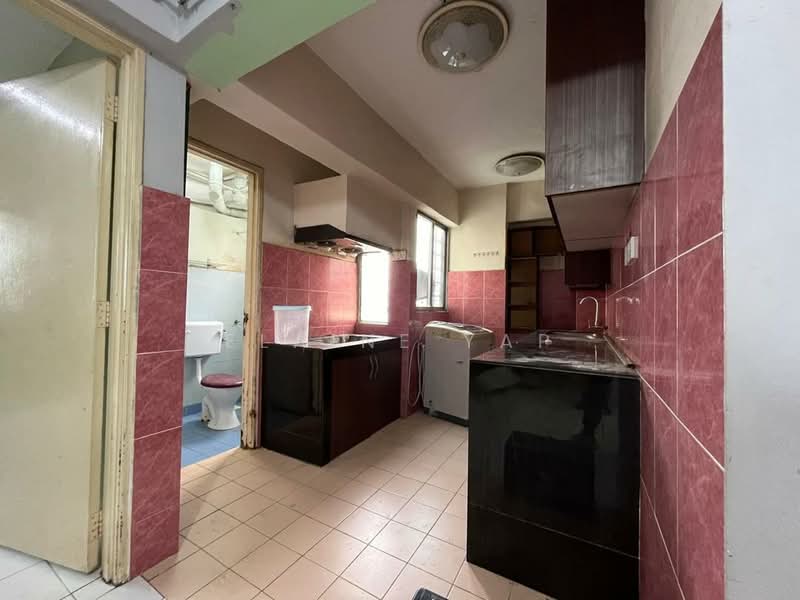 Pangsapuri untuk Dijual di Pangsapuri Seri Jati - Elaine Yap - Kitchen - PropertyGuru.com.my