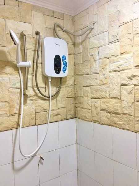 Pangsapuri untuk Dijual di Pangsapuri Seri Jati - Elaine Yap - Bathroom - PropertyGuru.com.my