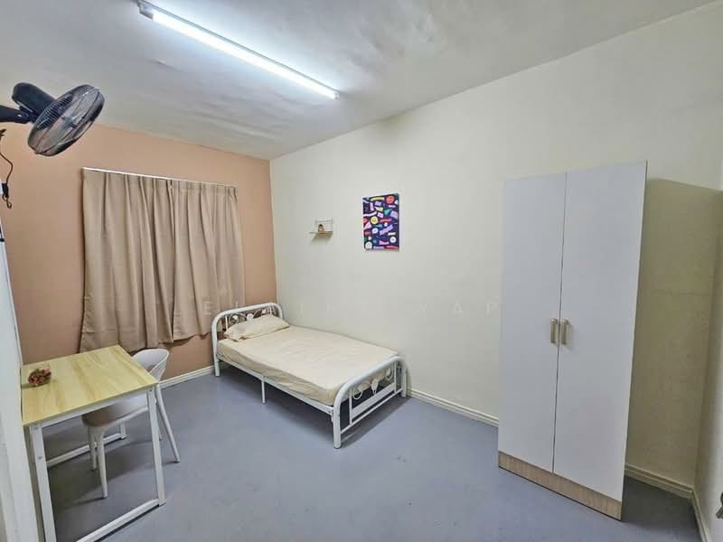 Pangsapuri untuk Dijual di Pangsapuri Seri Jati - Elaine Yap - Bedroom - PropertyGuru.com.my