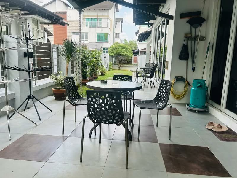 Rumah Berkembar untuk Dijual di Seksyen 13 (Shah Alam) - Sara Ooi - Exterior - PropertyGuru.com.my