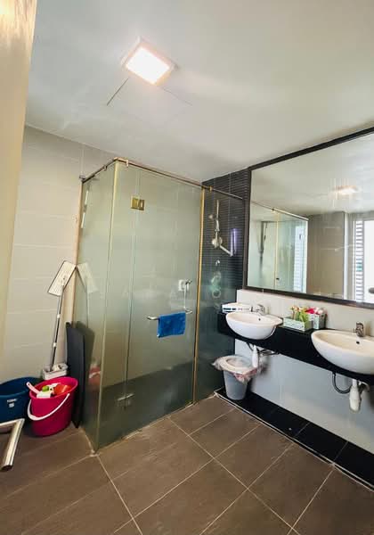 Rumah Berkembar untuk Dijual di Seksyen 13 (Shah Alam) - Sara Ooi - Bathroom - PropertyGuru.com.my