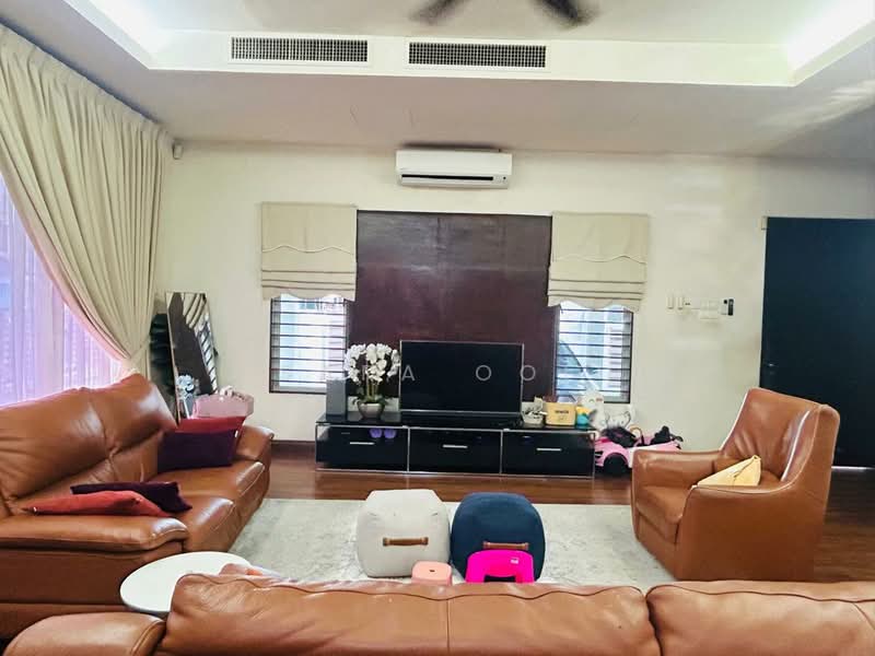 Rumah Berkembar untuk Dijual di Seksyen 13 (Shah Alam) - Sara Ooi - Living Room - PropertyGuru.com.my