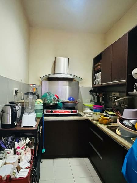 Rumah Berkembar untuk Dijual di Seksyen 13 (Shah Alam) - Sara Ooi - Kitchen - PropertyGuru.com.my