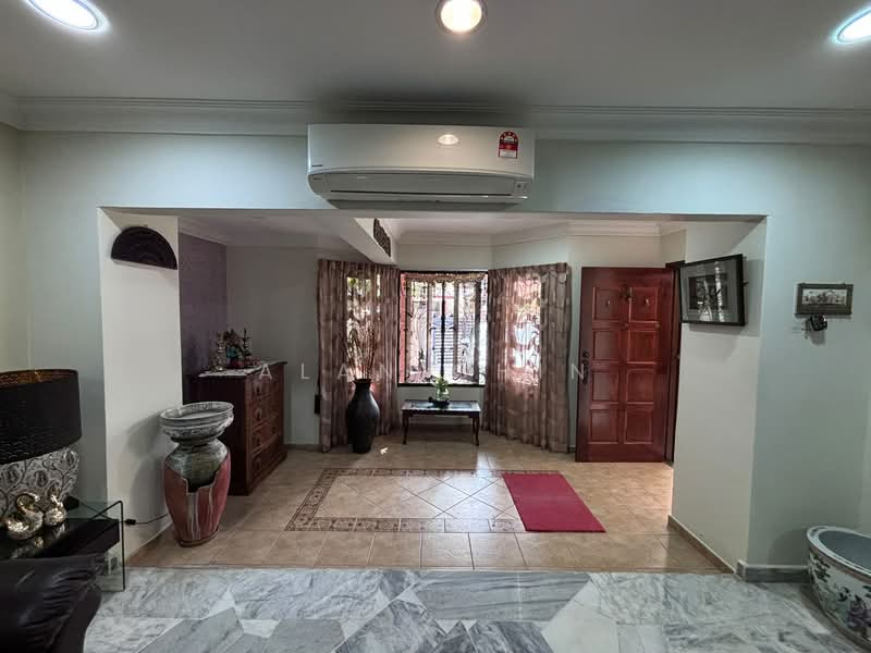 2-storey Terraced House for Sale in Taman Melawati (Ulu Kelang) - Alan Chin - Living Room - PropertyGuru.com.my