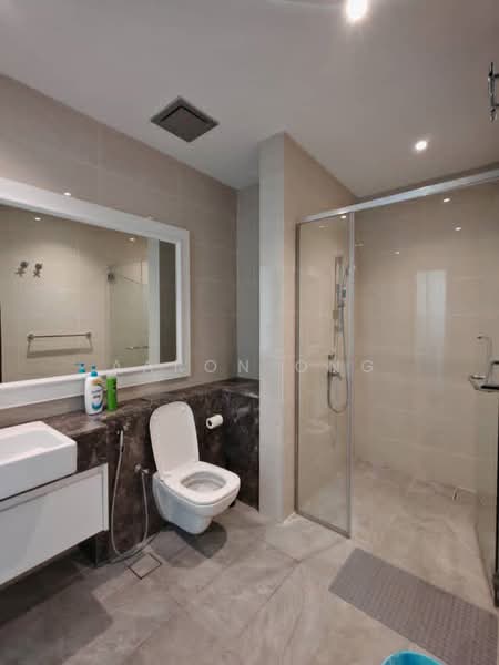 Servis Apartment untuk Disewa di The Manor - Aaron Ong - Bathroom - PropertyGuru.com.my
