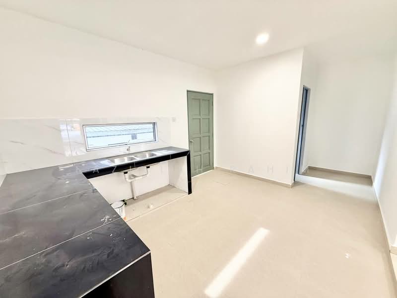 Rumah Teres 2 Tingkat untuk Dijual di Bukit Sentosa (Rawang) - Fazillah Rahim - Kitchen - PropertyGuru.com.my