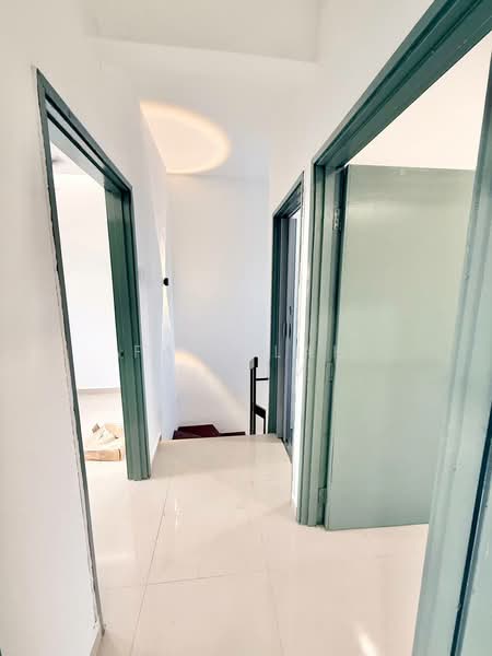 Rumah Teres 2 Tingkat untuk Dijual di Bukit Sentosa (Rawang) - Fazillah Rahim - Corridor - PropertyGuru.com.my
