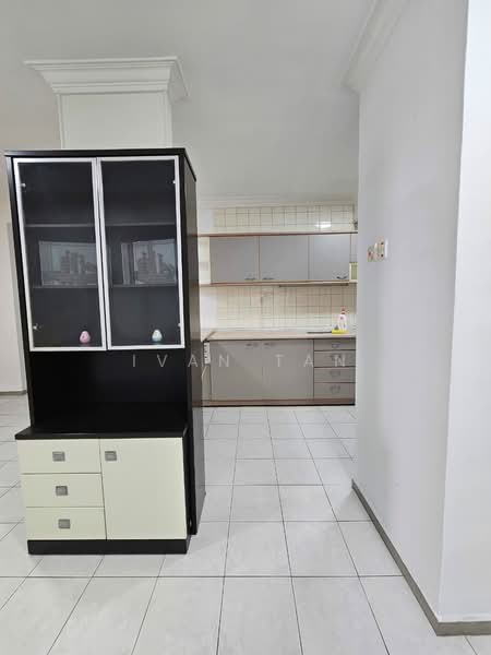 Condominium for Rent at Mont Kiara Pines - Ivan Tan - Kitchen - PropertyGuru.com.my